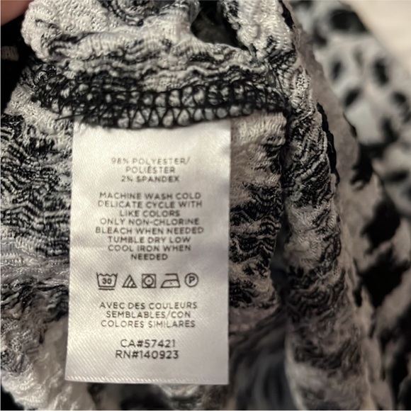 Loft leopard long sleeve blouse size medium. New with tags. - Picture 6 of 6